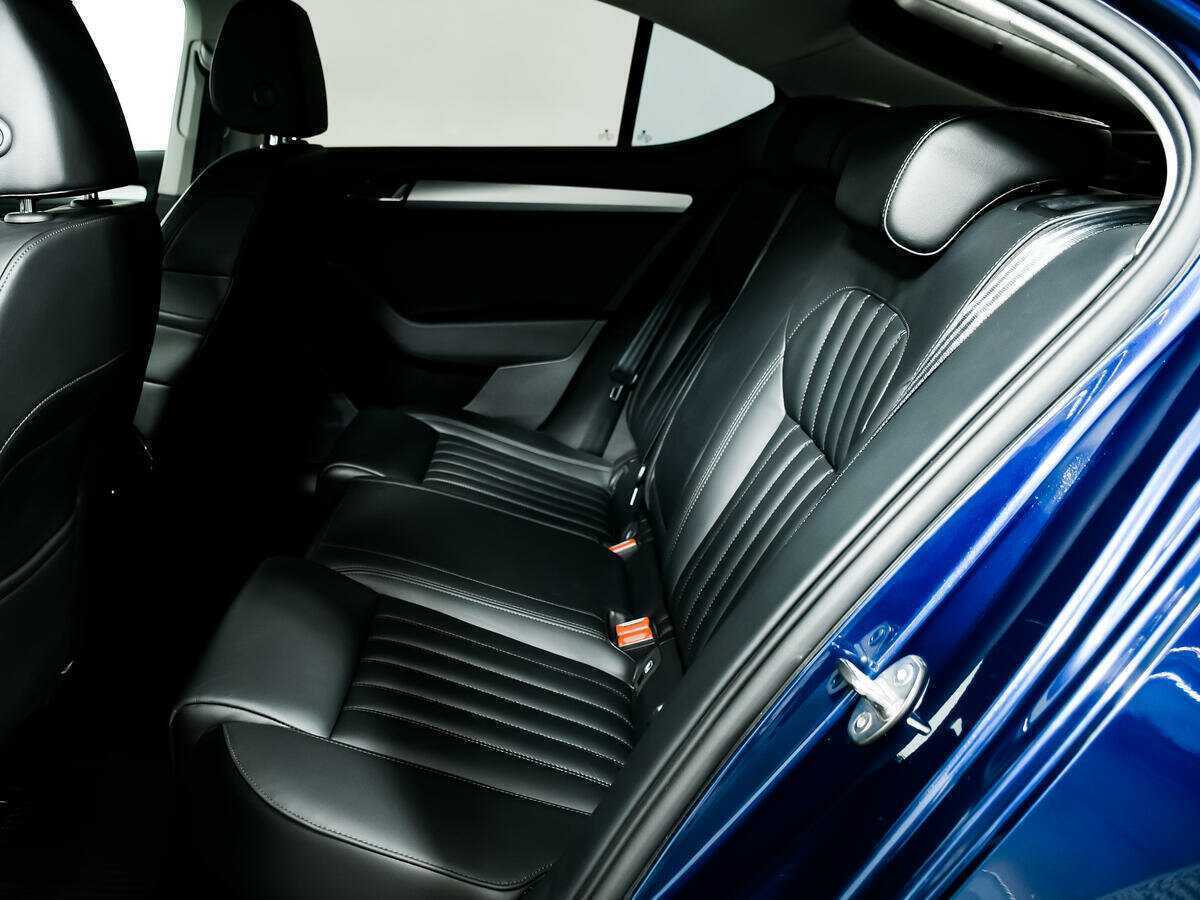 Купить Skoda Superb с пробегом. Фото: #11