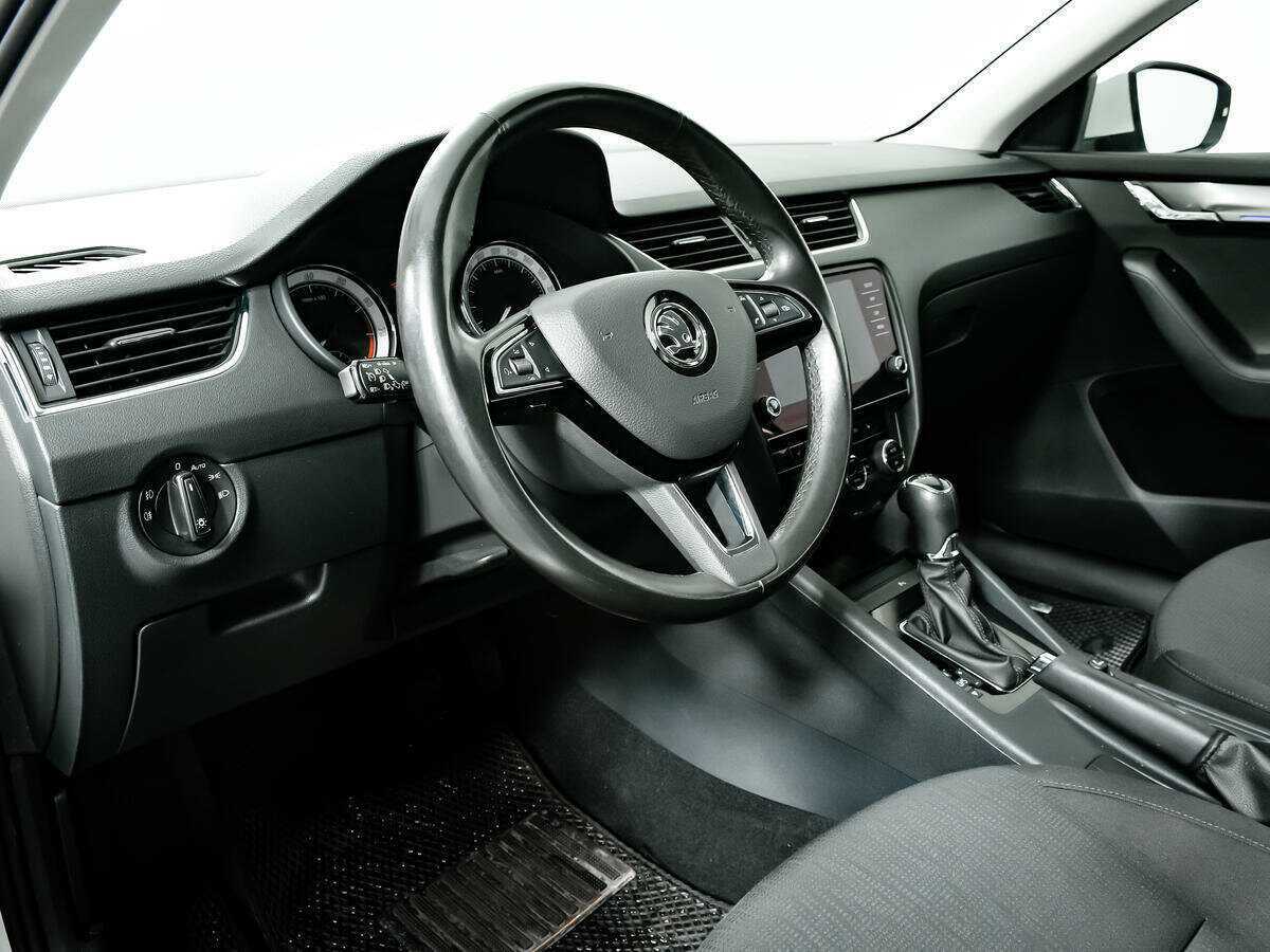 Купить Skoda Octavia с пробегом. Фото: #12