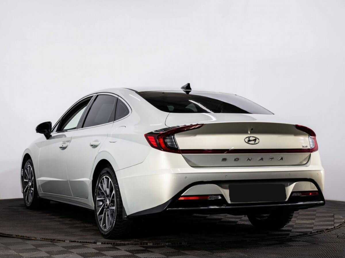 Купить Hyundai Sonata с пробегом. Фото: #3