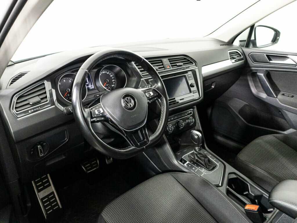 Купить Volkswagen Tiguan с пробегом. Фото: #10