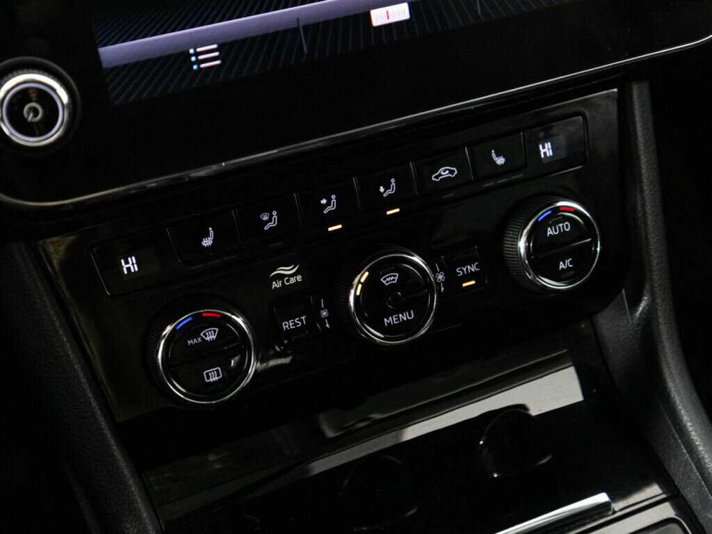 Купить Skoda Superb с пробегом. Фото: #16