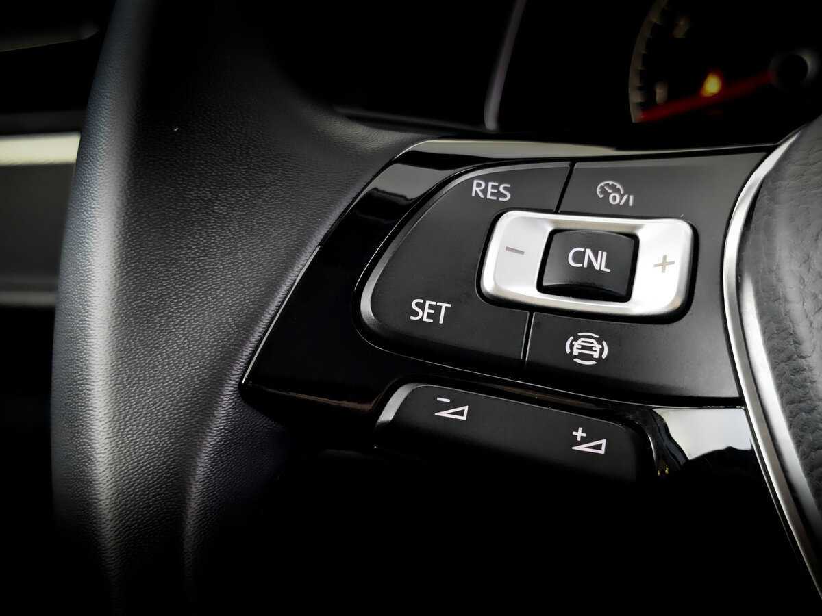 Купить Volkswagen Jetta с пробегом. Фото: #25