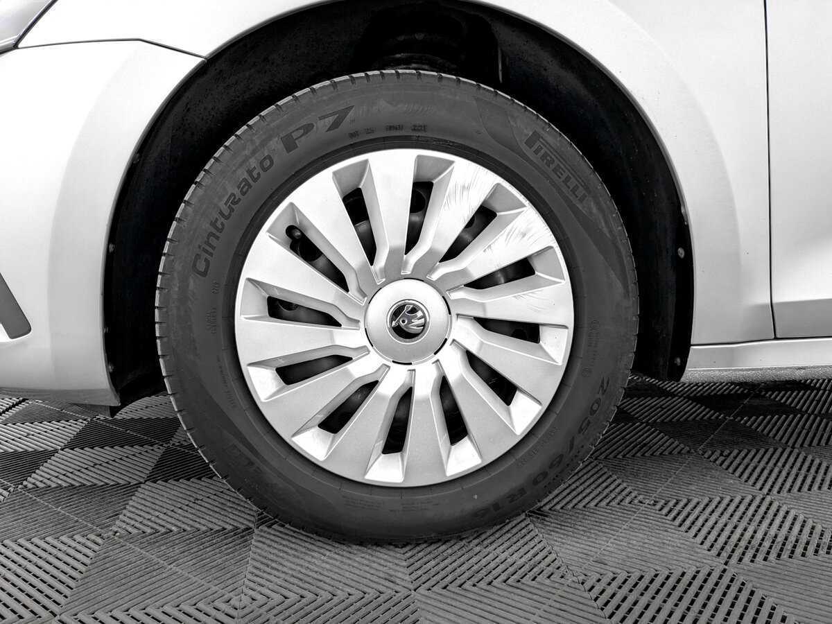 Купить Skoda Octavia с пробегом. Фото: #17