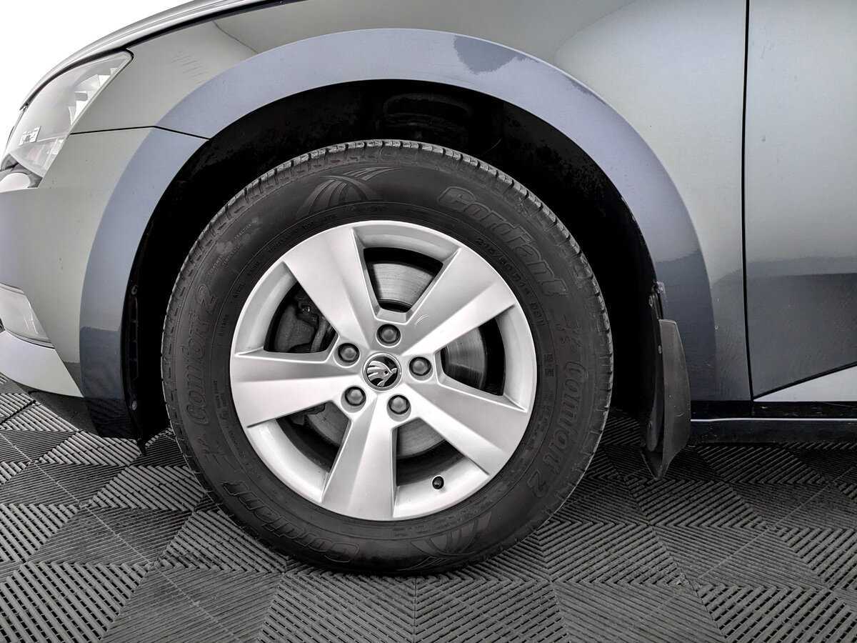 Купить Skoda Superb с пробегом. Фото: #17