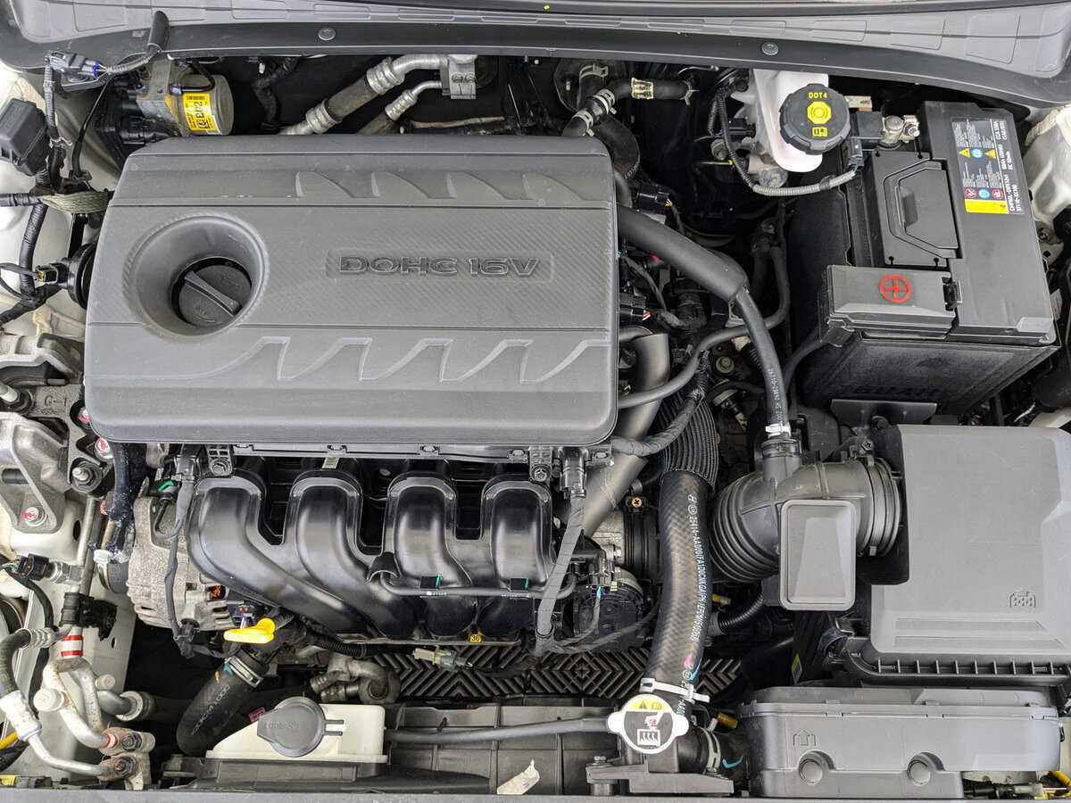 Купить Hyundai Elantra с пробегом. Фото: #8