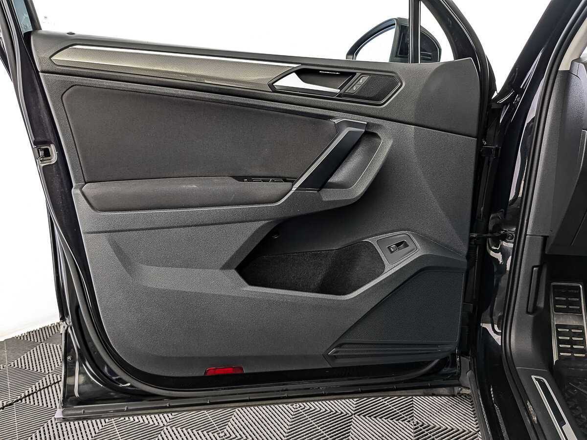 Купить Volkswagen Tiguan с пробегом. Фото: #16