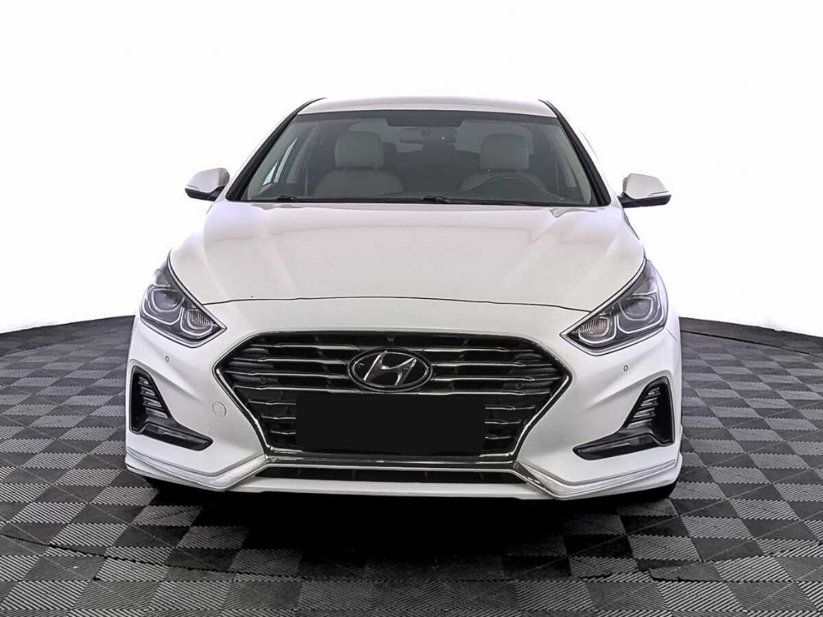Купить Hyundai Sonata с пробегом. Фото: #1