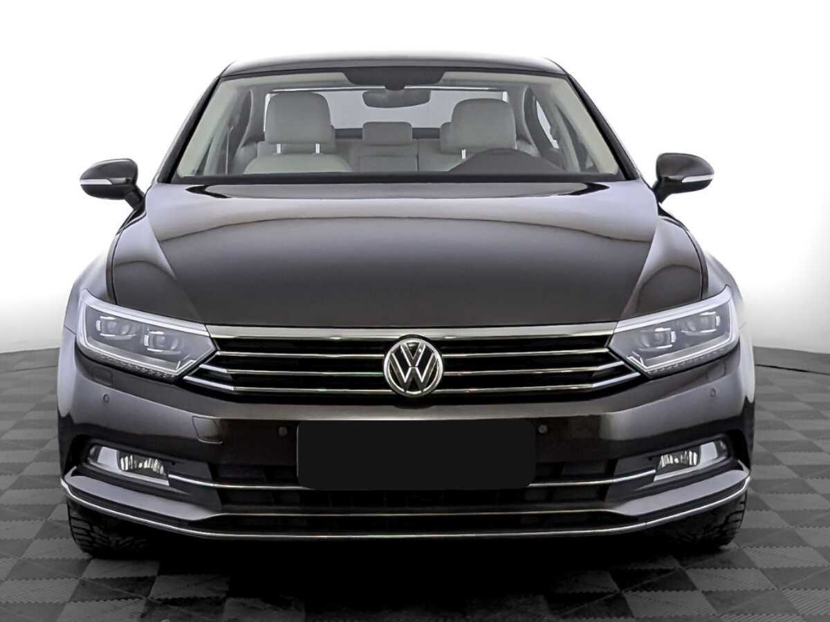Купить Volkswagen Passat с пробегом. Фото: #1