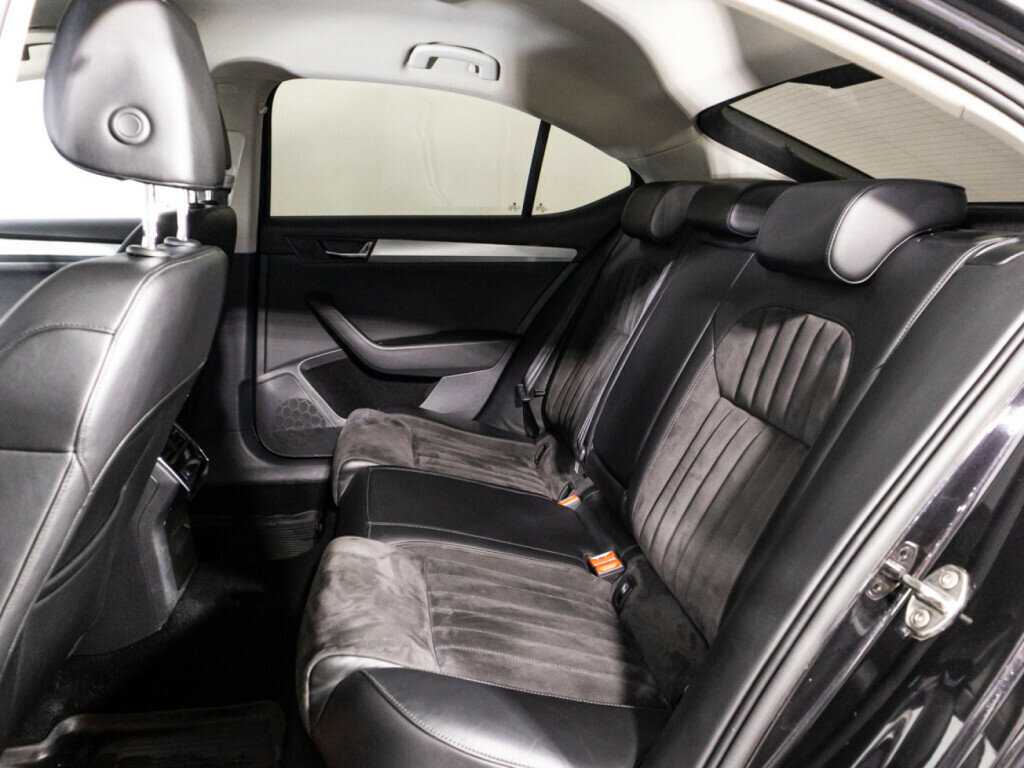 Купить Skoda Superb с пробегом. Фото: #9