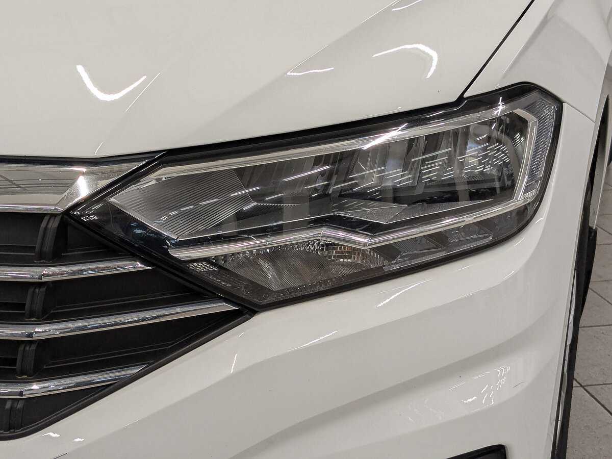 Купить Volkswagen Jetta с пробегом. Фото: #10