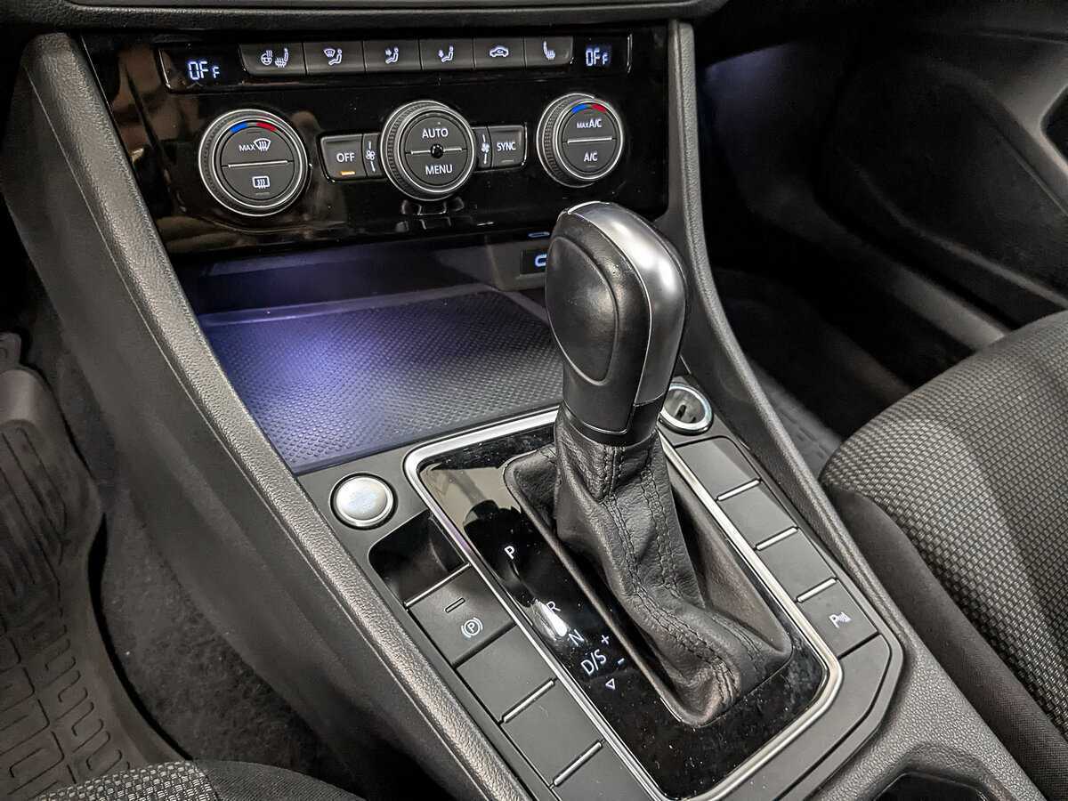 Купить Volkswagen Jetta с пробегом. Фото: #20