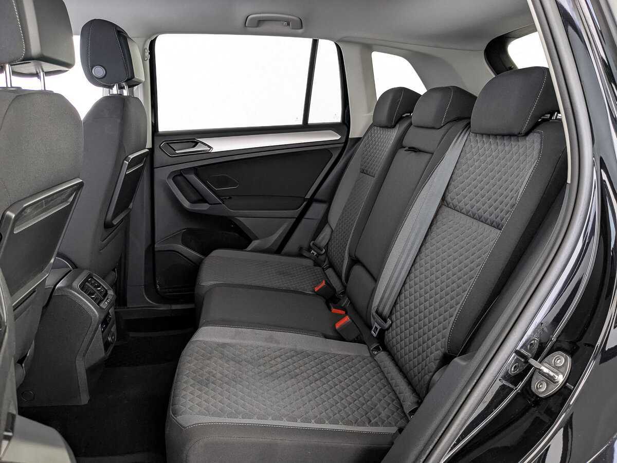 Купить Volkswagen Tiguan с пробегом. Фото: #15