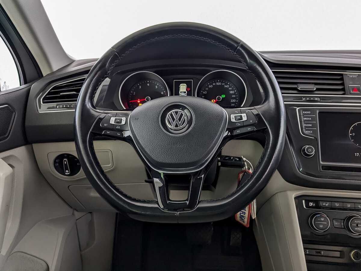 Купить Volkswagen Tiguan с пробегом. Фото: #20