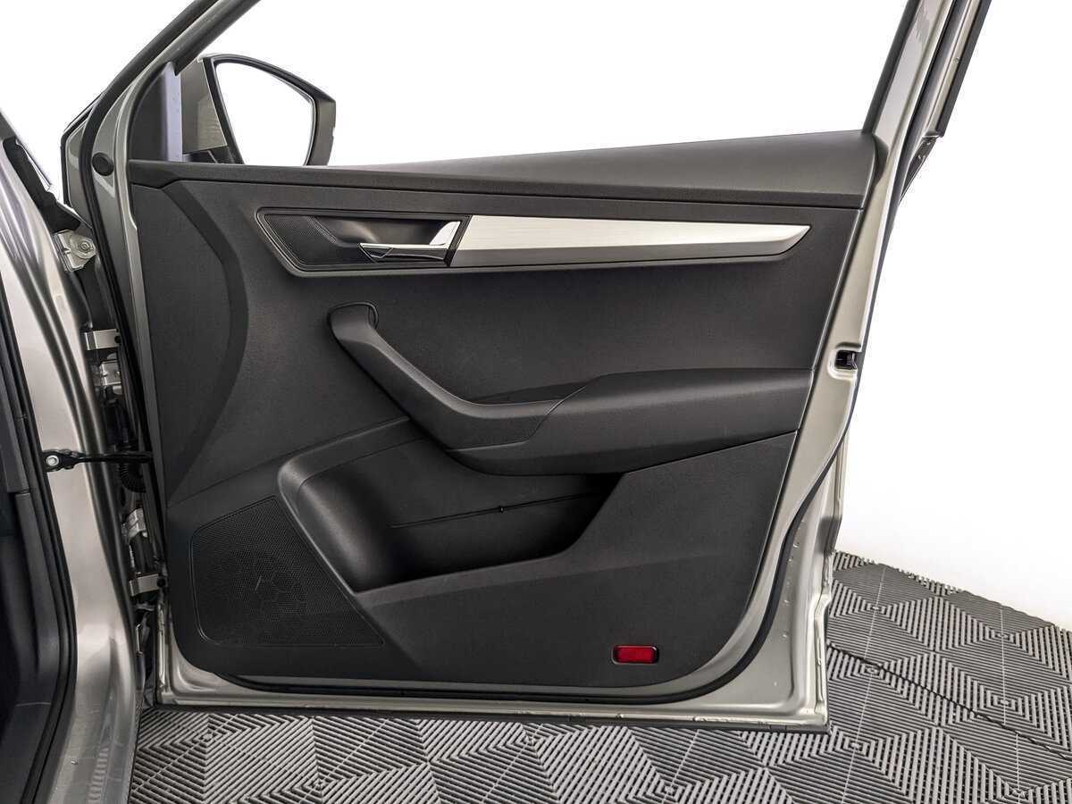 Купить Skoda Karoq с пробегом. Фото: #24