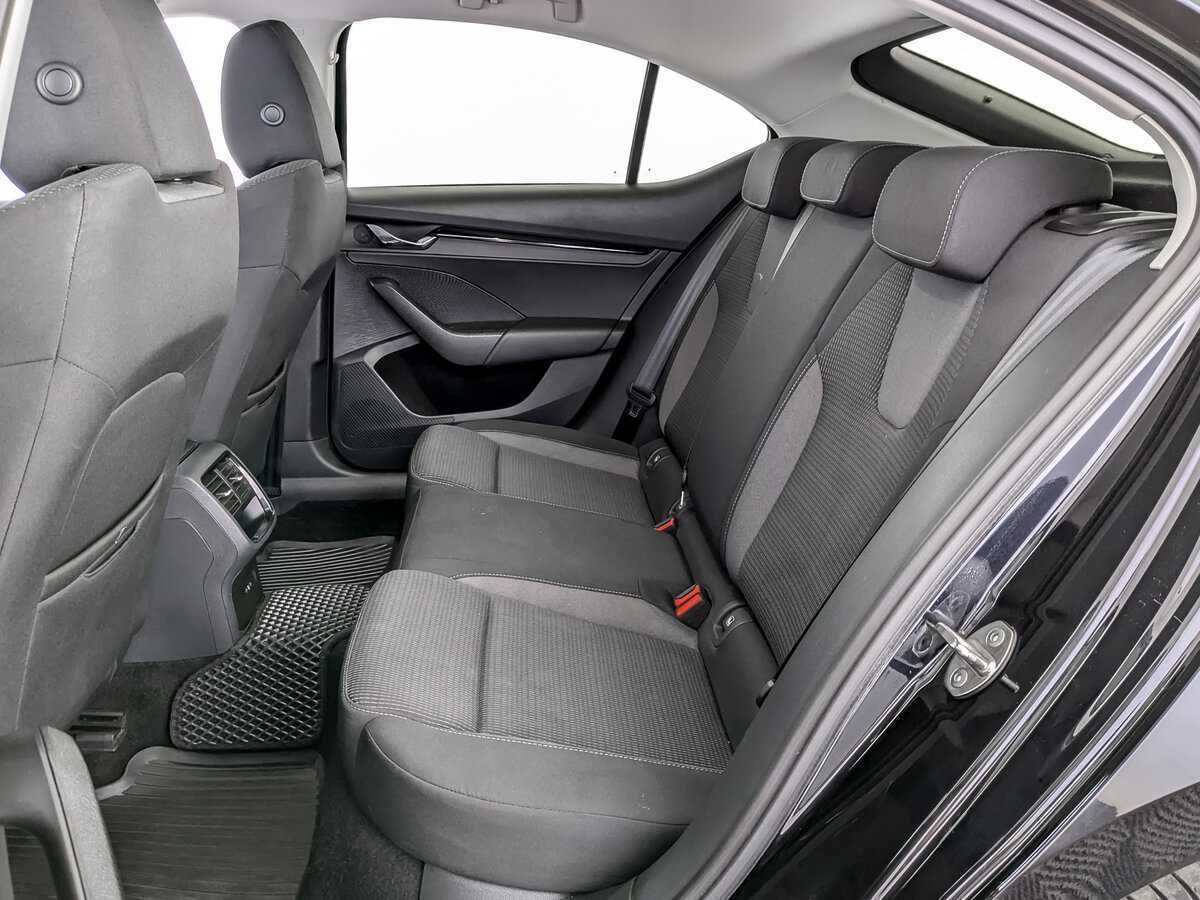 Купить Skoda Octavia с пробегом. Фото: #11