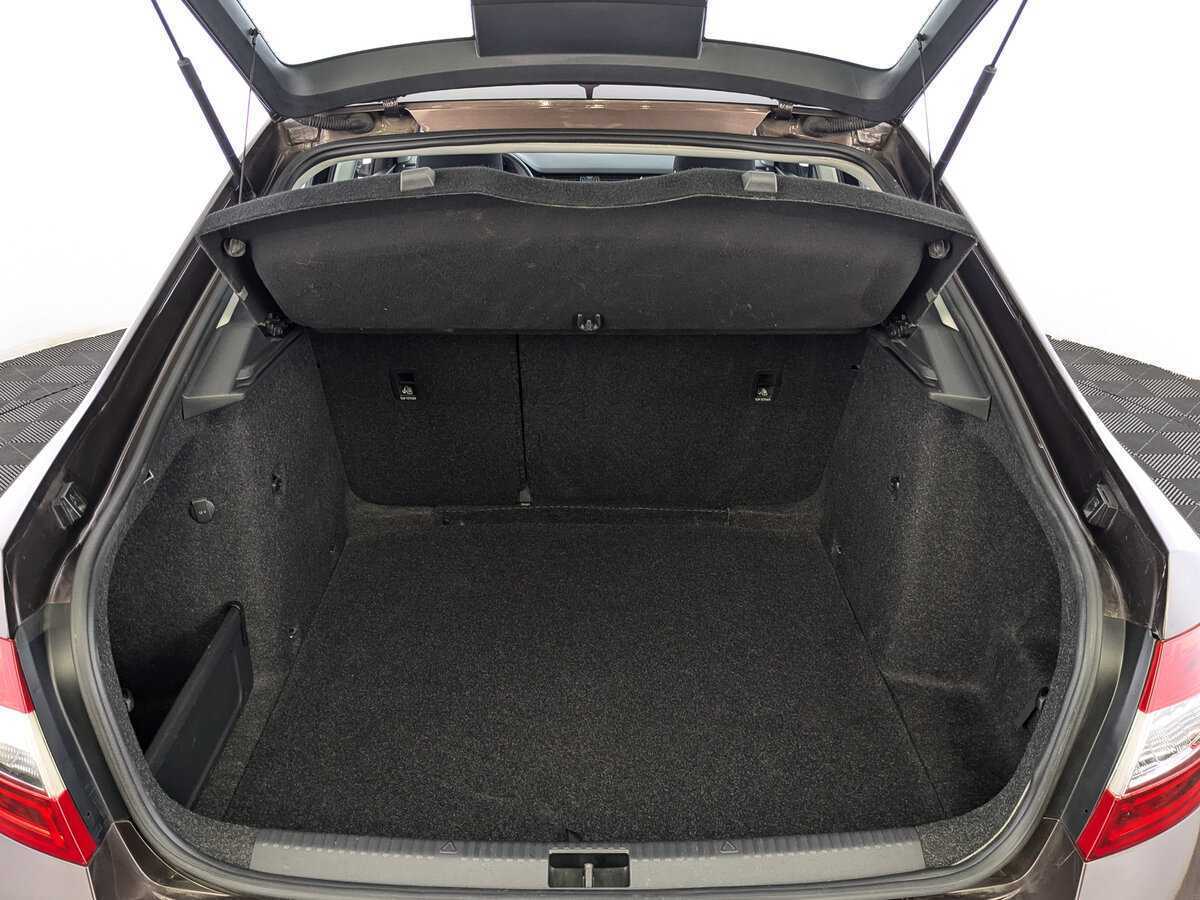 Купить Skoda Octavia с пробегом. Фото: #9