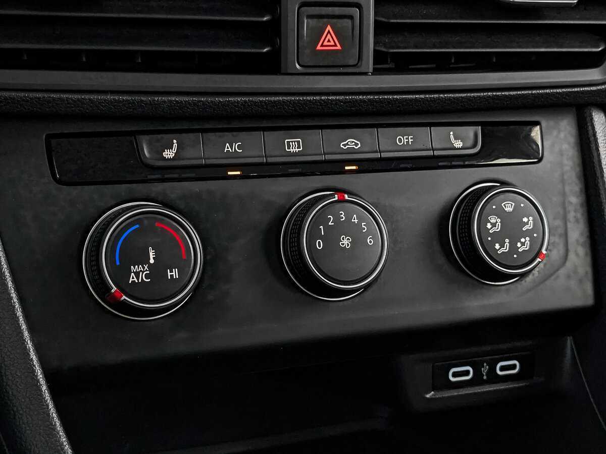 Купить Volkswagen Jetta с пробегом. Фото: #19