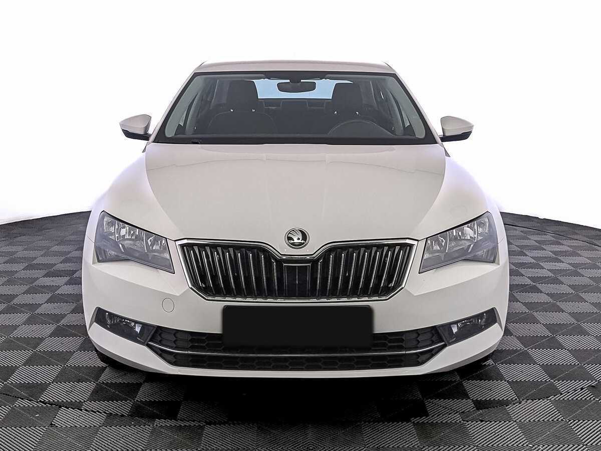 Купить Skoda Superb с пробегом. Фото: #1
