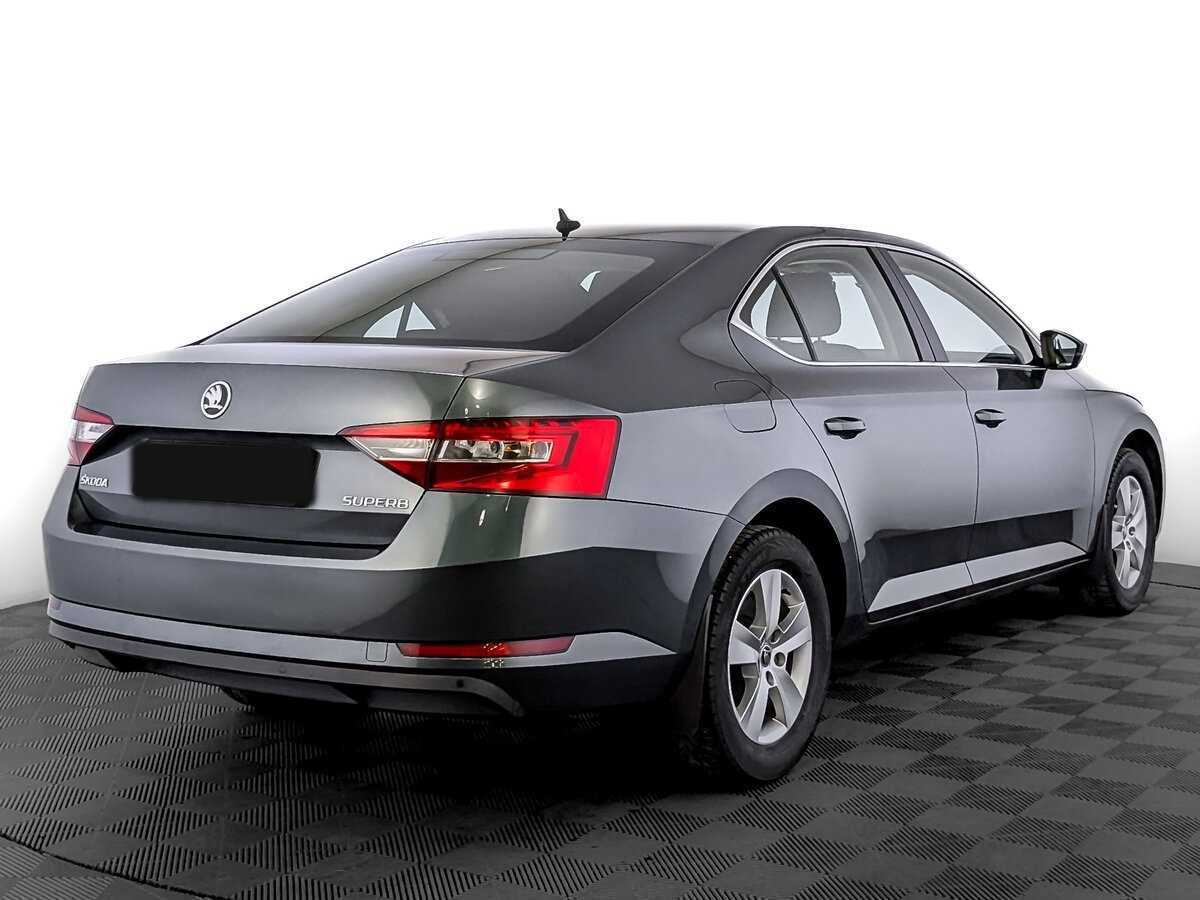 Купить Skoda Superb с пробегом. Фото: #4