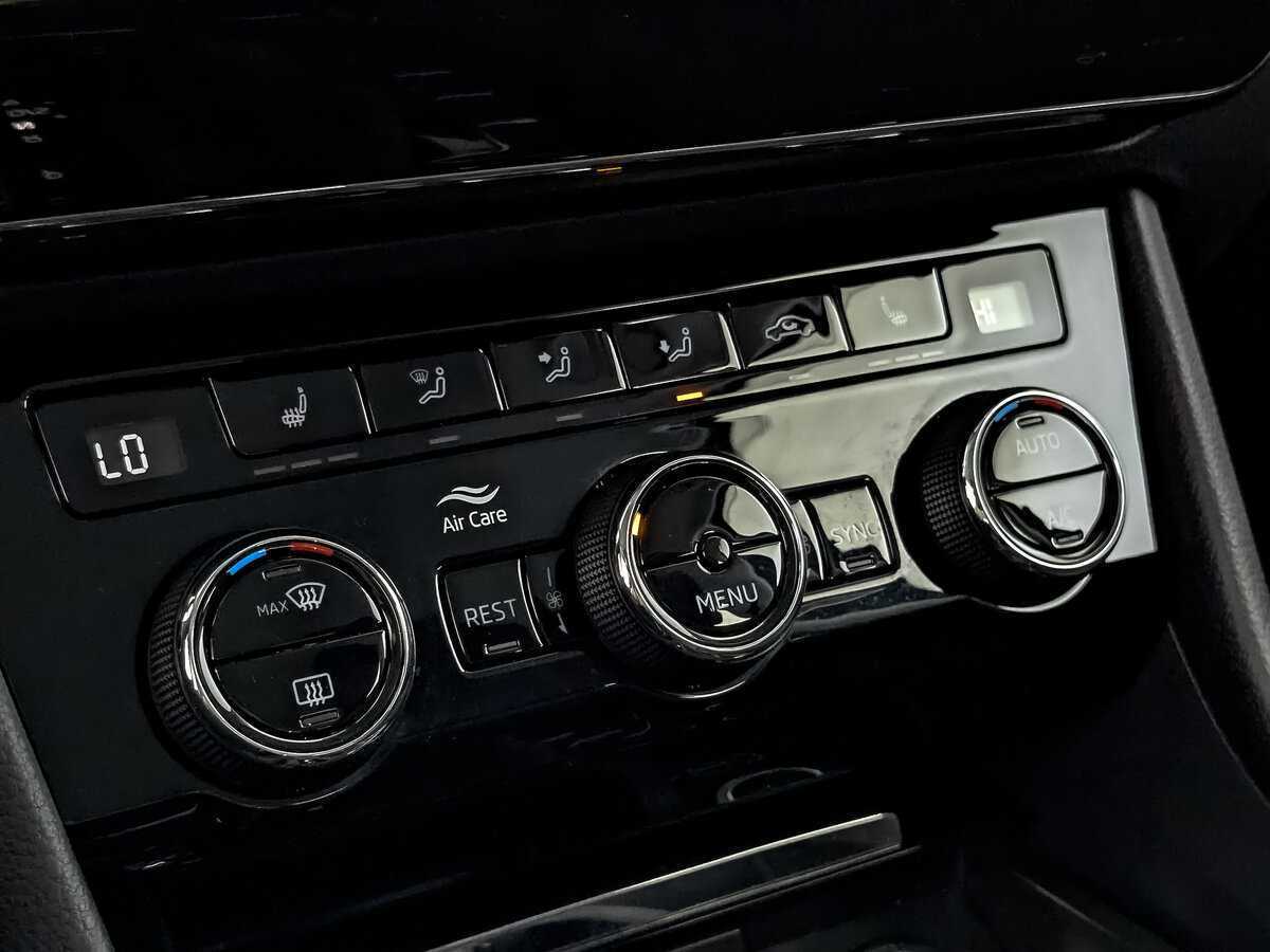 Купить Skoda Superb с пробегом. Фото: #19