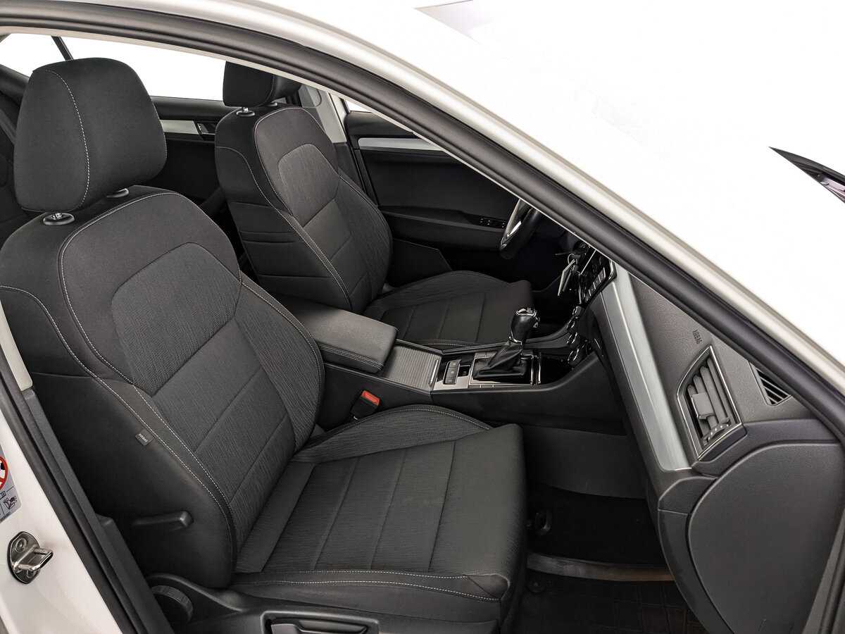 Купить Skoda Superb с пробегом. Фото: #23