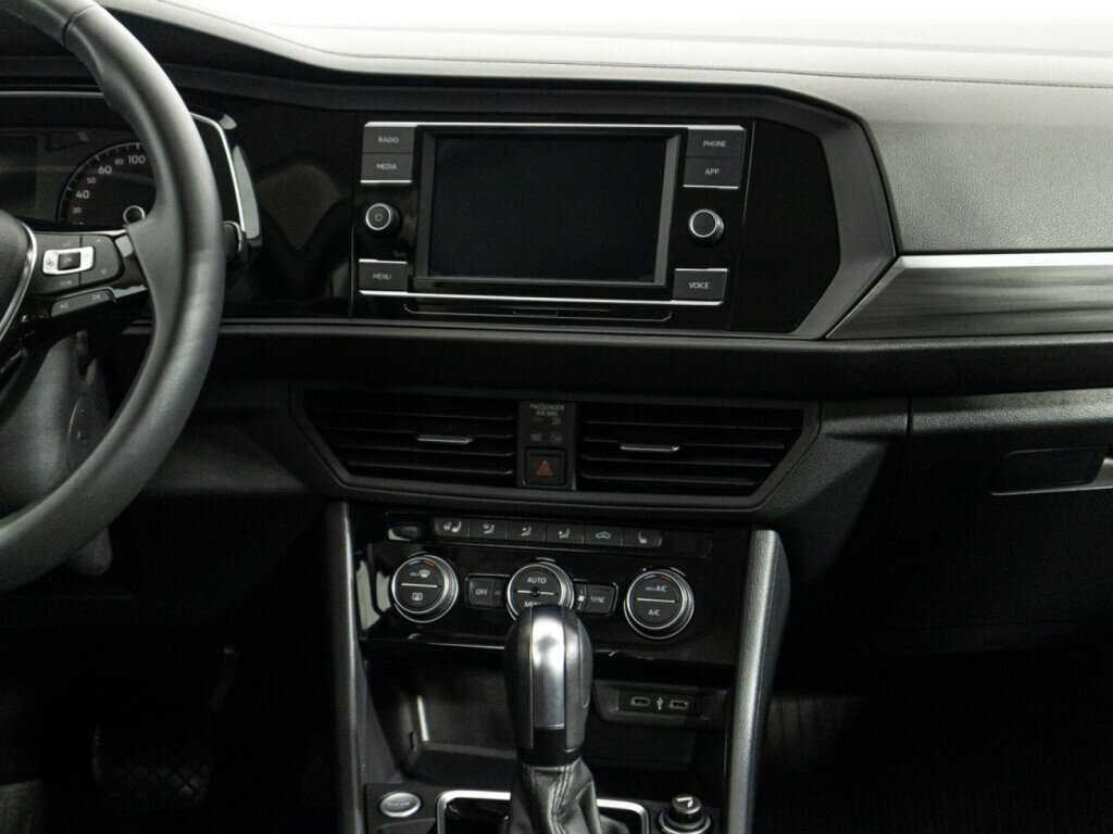 Купить Volkswagen Jetta с пробегом. Фото: #13