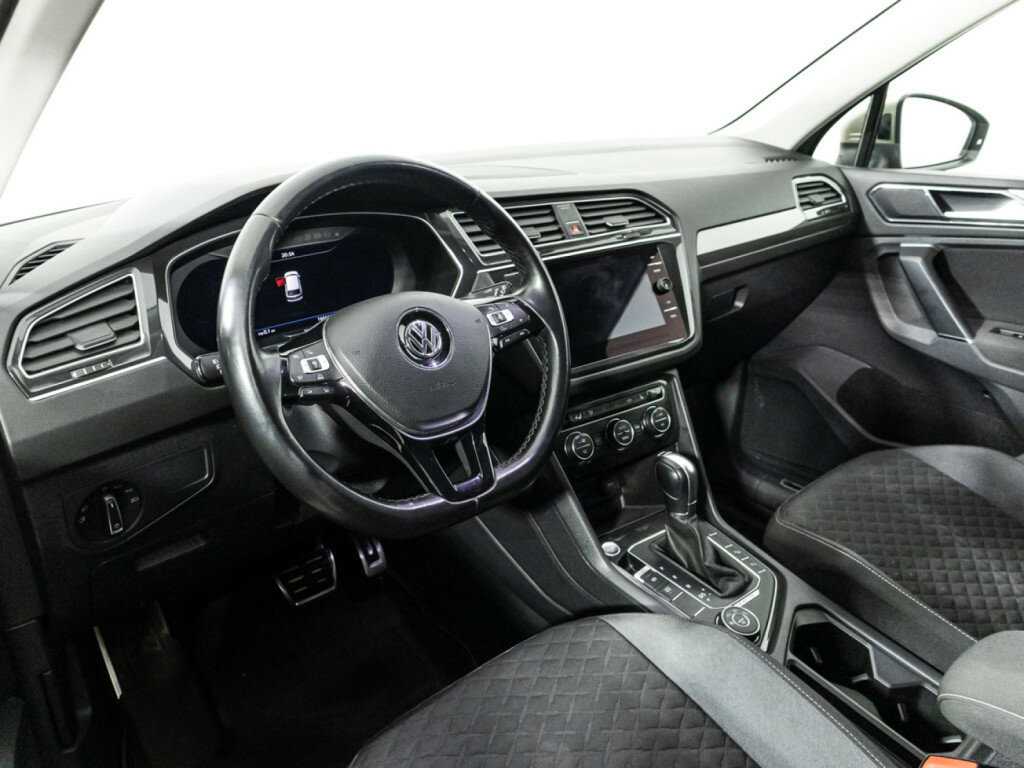 Купить Volkswagen Tiguan с пробегом. Фото: #10