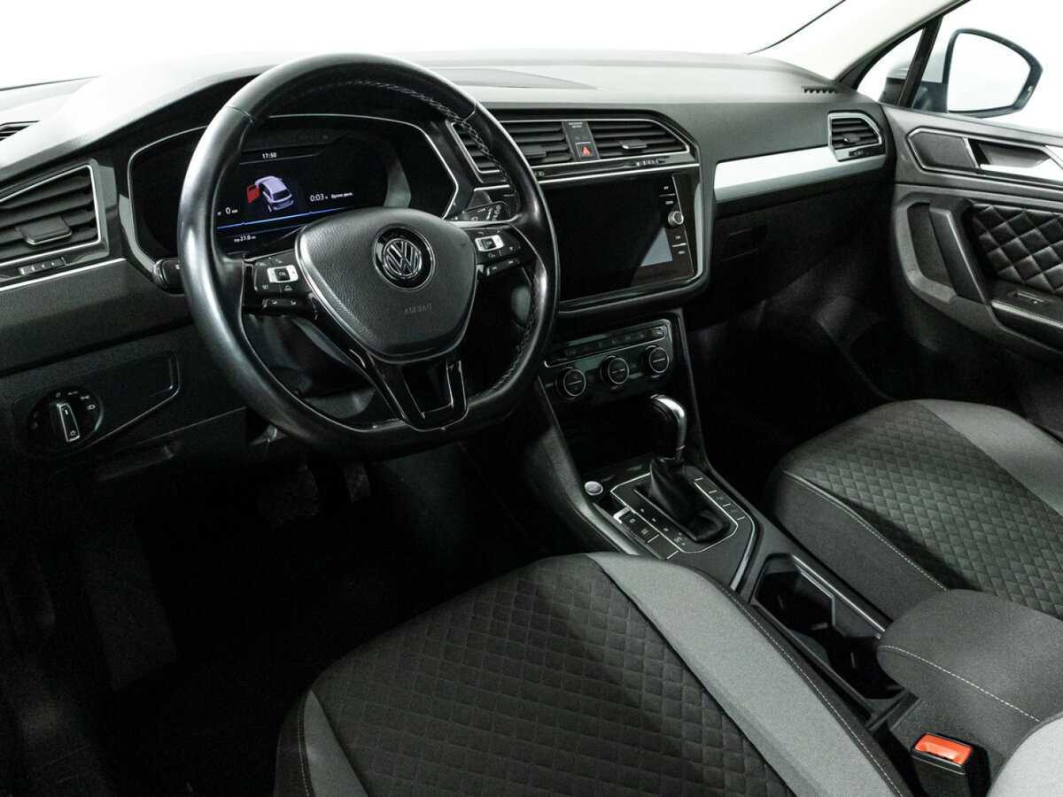 Купить Volkswagen Tiguan с пробегом. Фото: #9