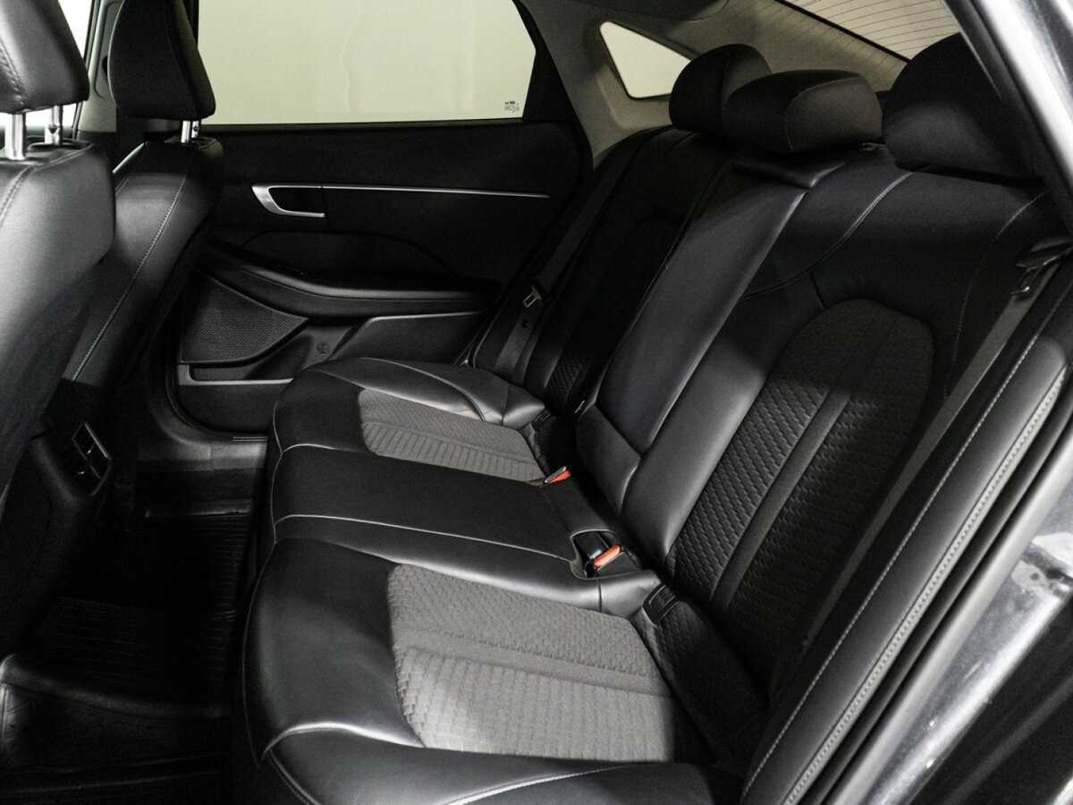 Купить Hyundai Sonata с пробегом. Фото: #9