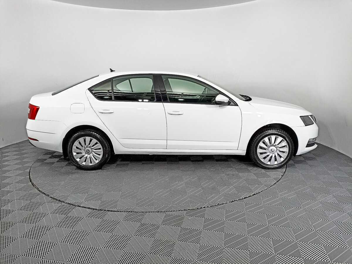 Купить Skoda Octavia с пробегом. Фото: #3