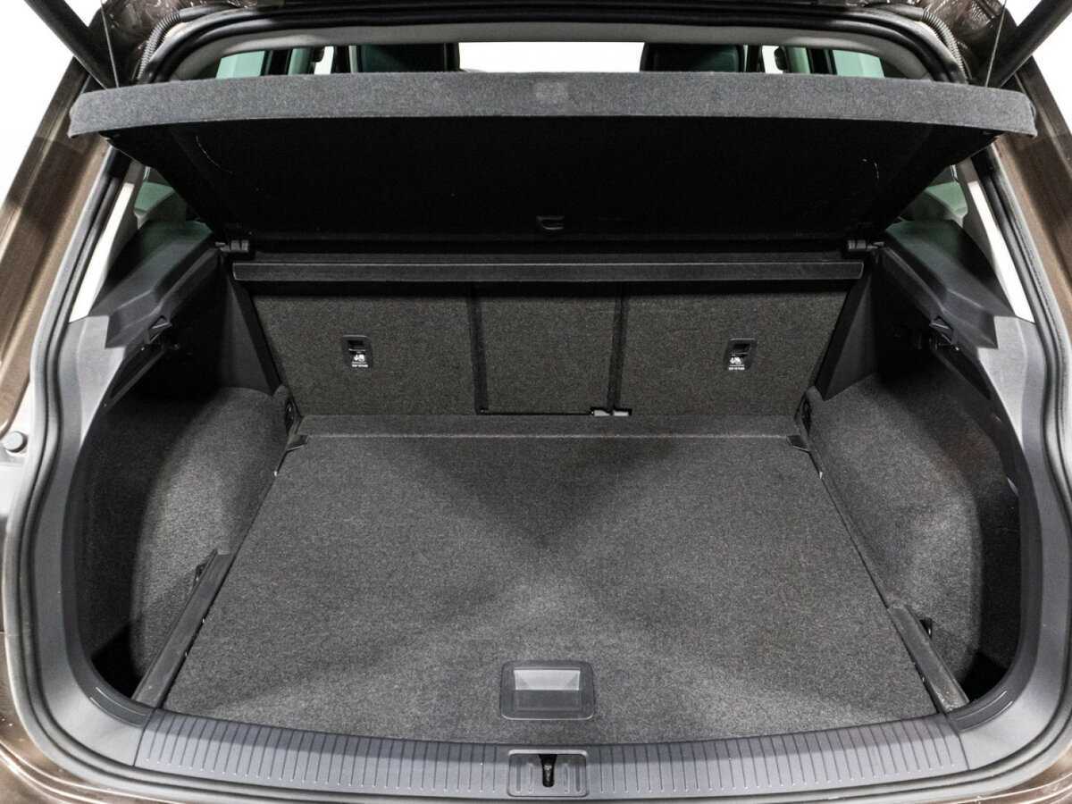 Купить Volkswagen Tiguan с пробегом. Фото: #14