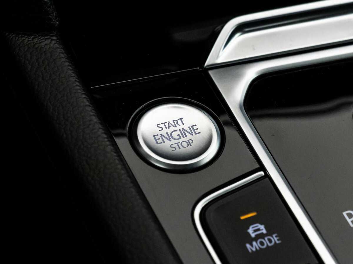 Купить Volkswagen Passat с пробегом. Фото: #13