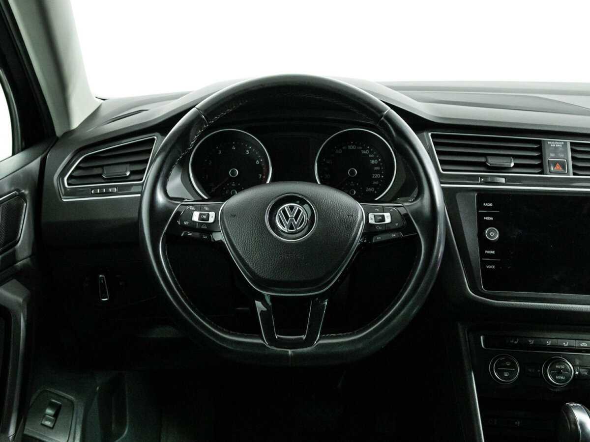 Купить Volkswagen Tiguan с пробегом. Фото: #20