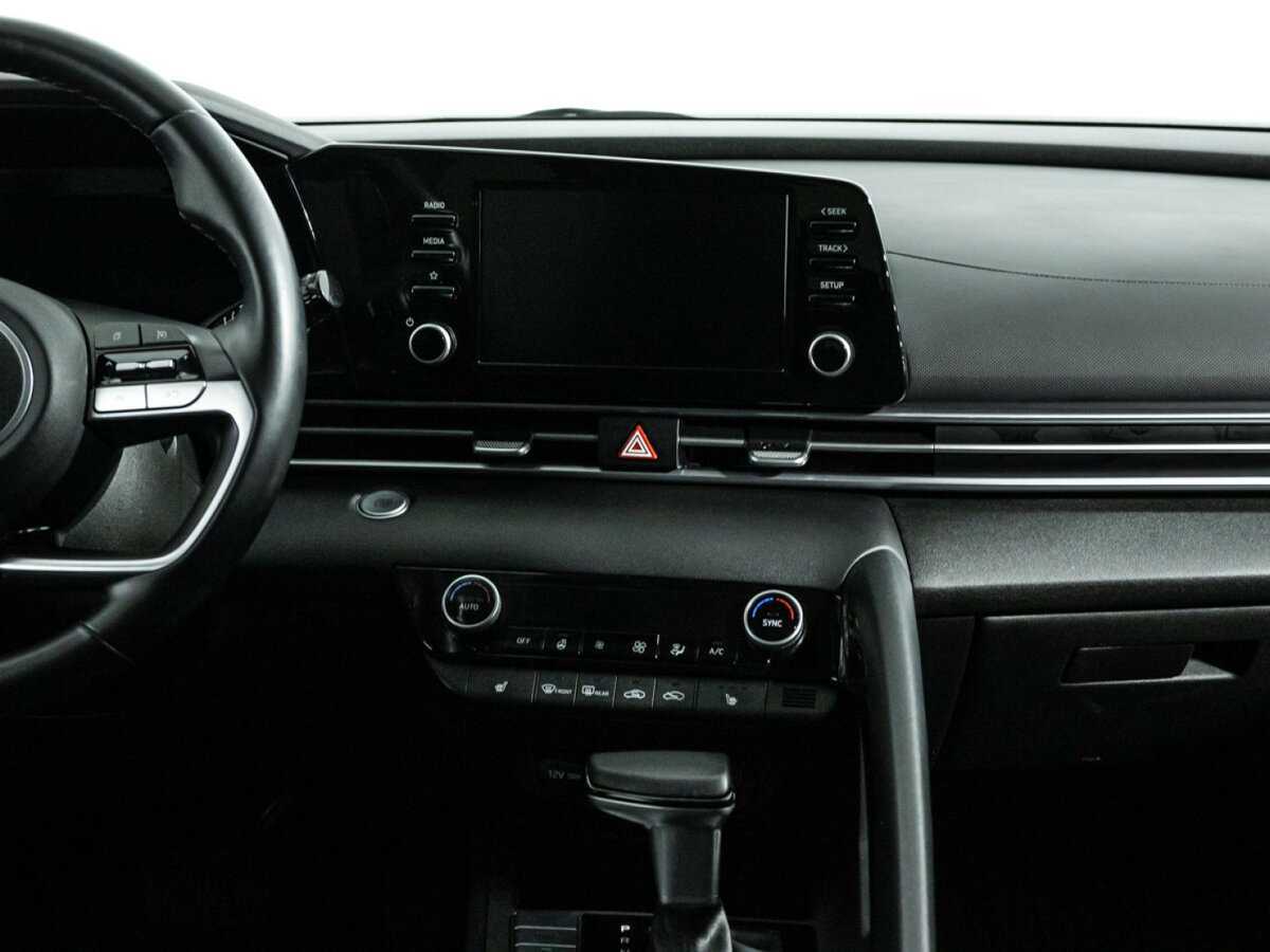 Купить Hyundai Elantra с пробегом. Фото: #13