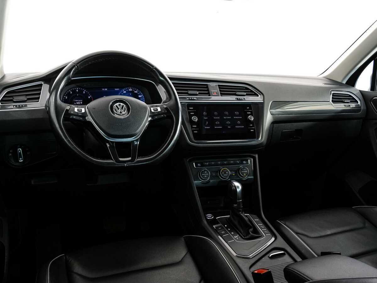 Купить Volkswagen Tiguan с пробегом. Фото: #8