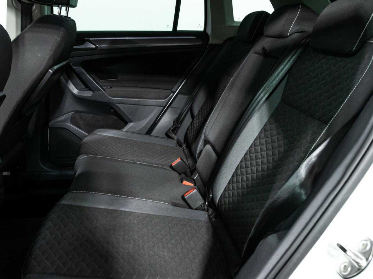 Купить Volkswagen Tiguan с пробегом. Фото: #9