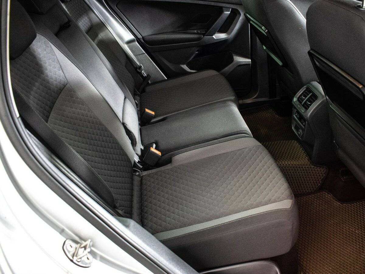 Купить Volkswagen Tiguan с пробегом. Фото: #7