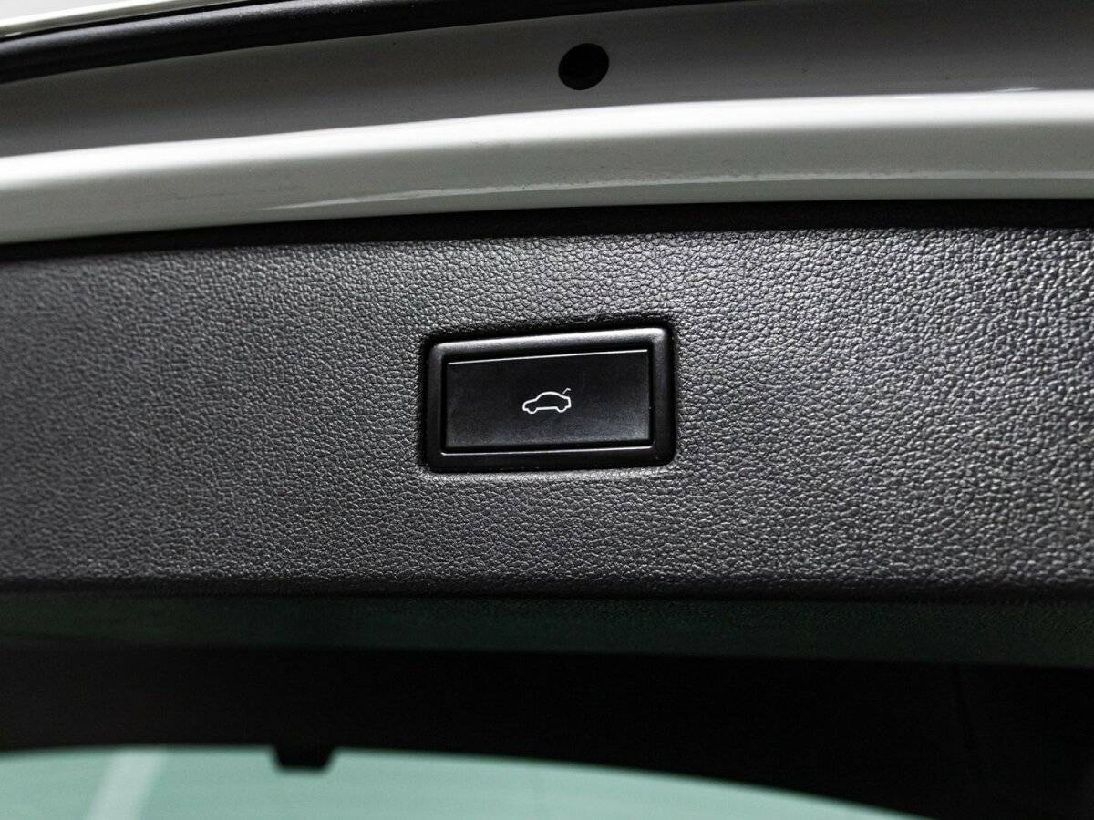 Купить Volkswagen Tiguan с пробегом. Фото: #15