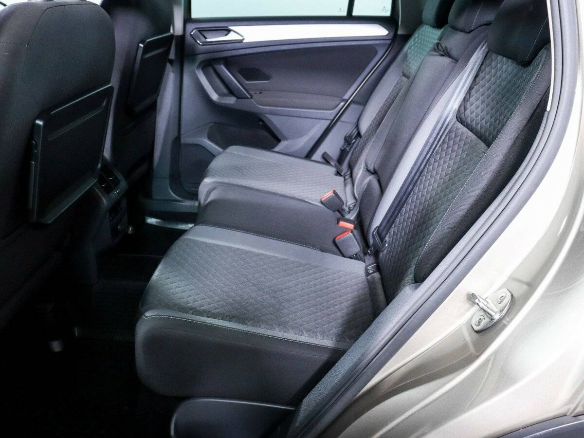 Купить Volkswagen Tiguan с пробегом. Фото: #6