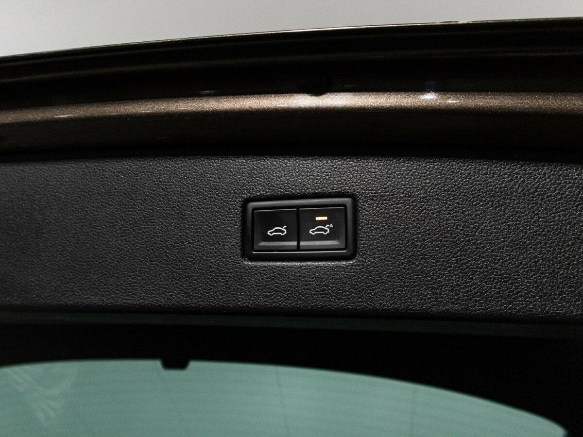 Купить Volkswagen Tiguan с пробегом. Фото: #15