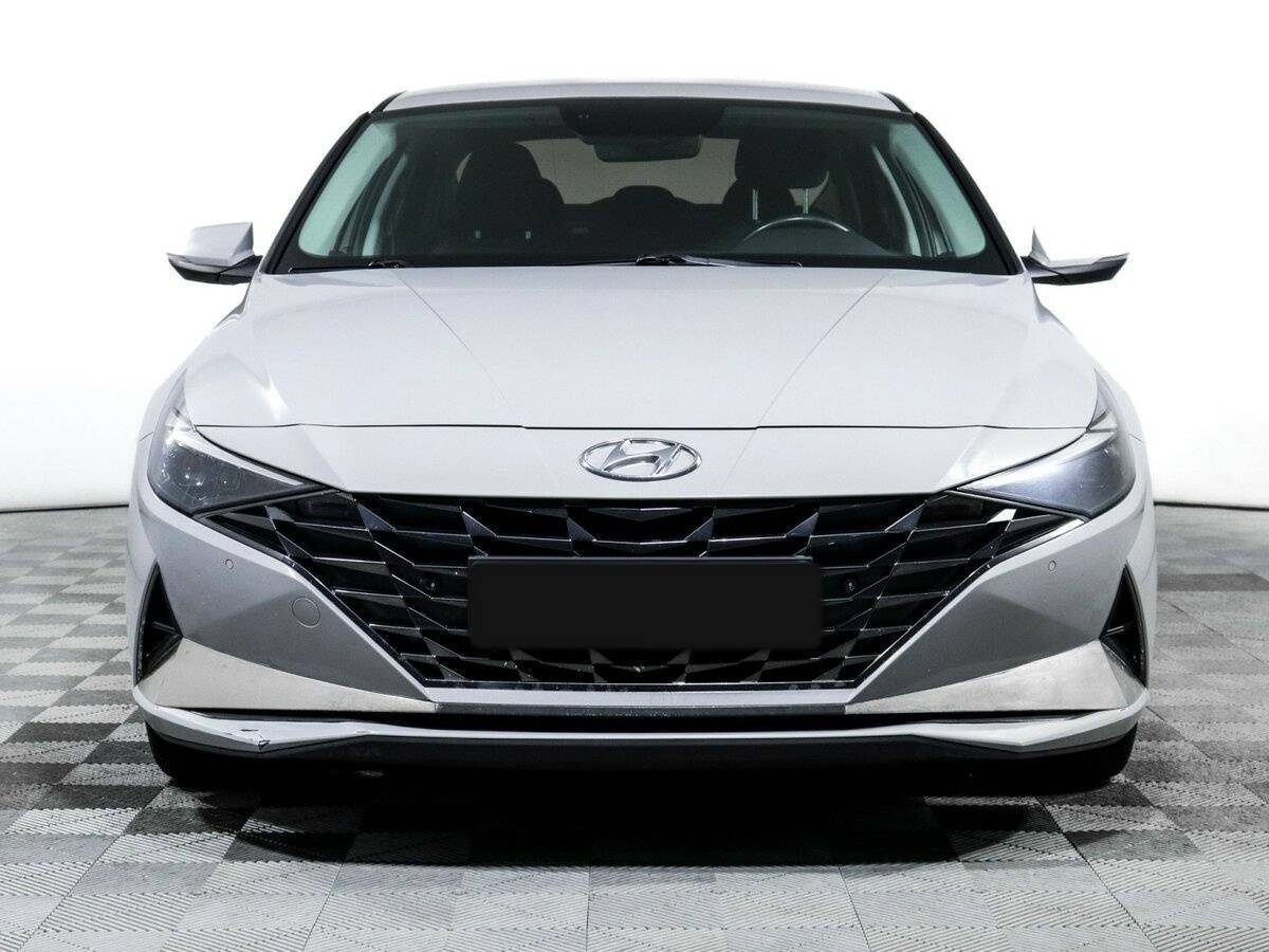 Купить Hyundai Elantra с пробегом. Фото: #1