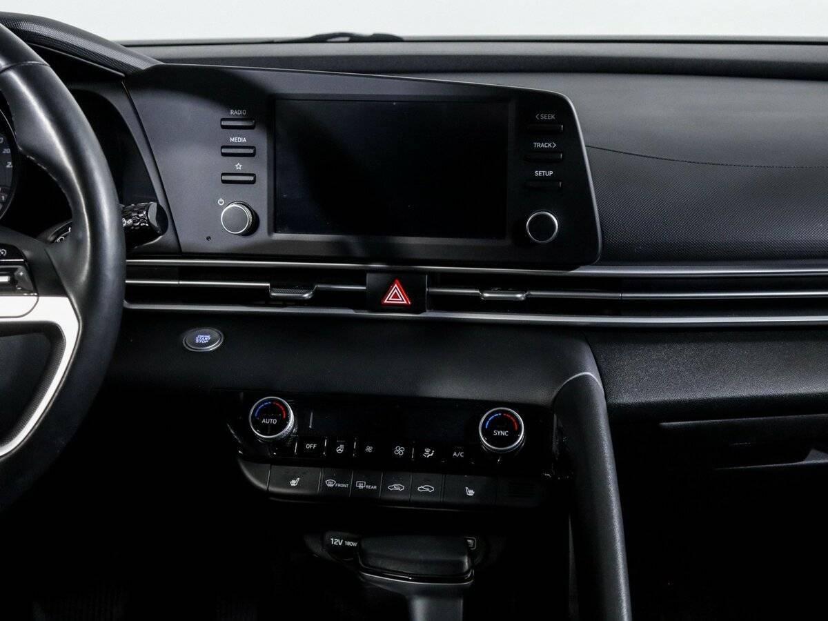 Купить Hyundai Elantra с пробегом. Фото: #8