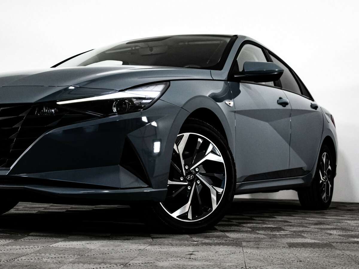 Купить Hyundai Elantra с пробегом. Фото: #1