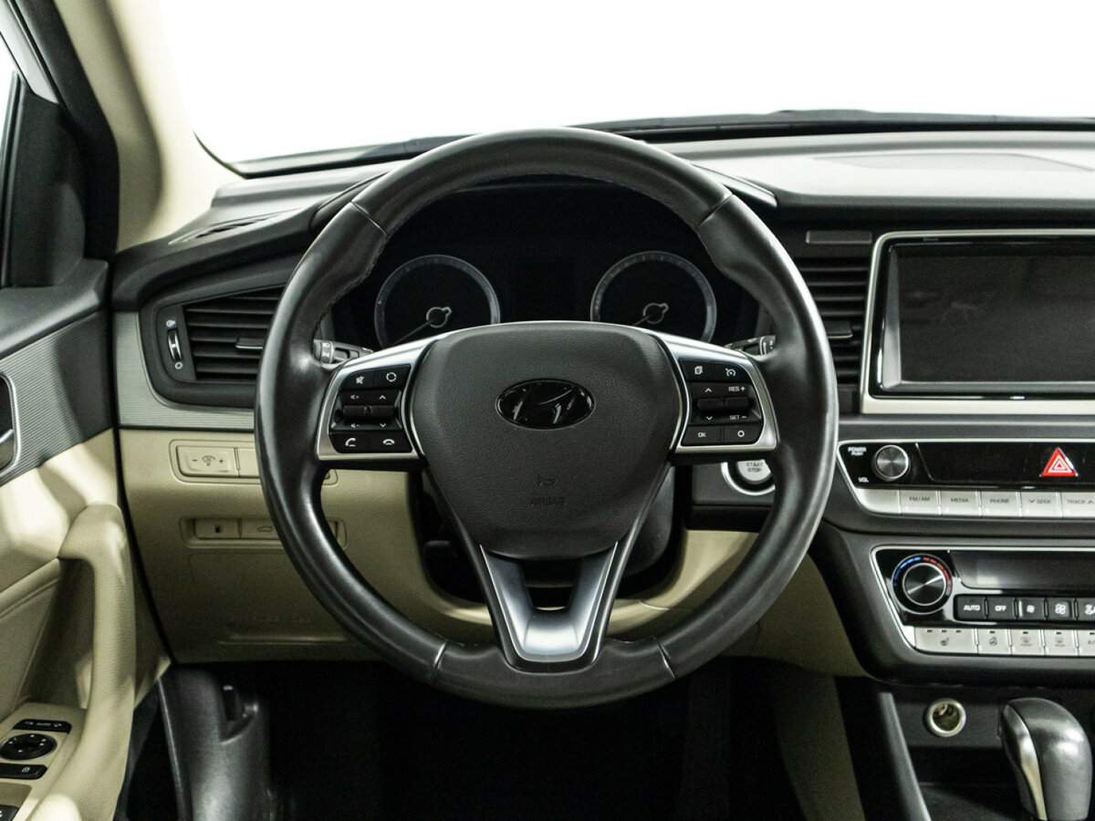 Купить Hyundai Sonata с пробегом. Фото: #20