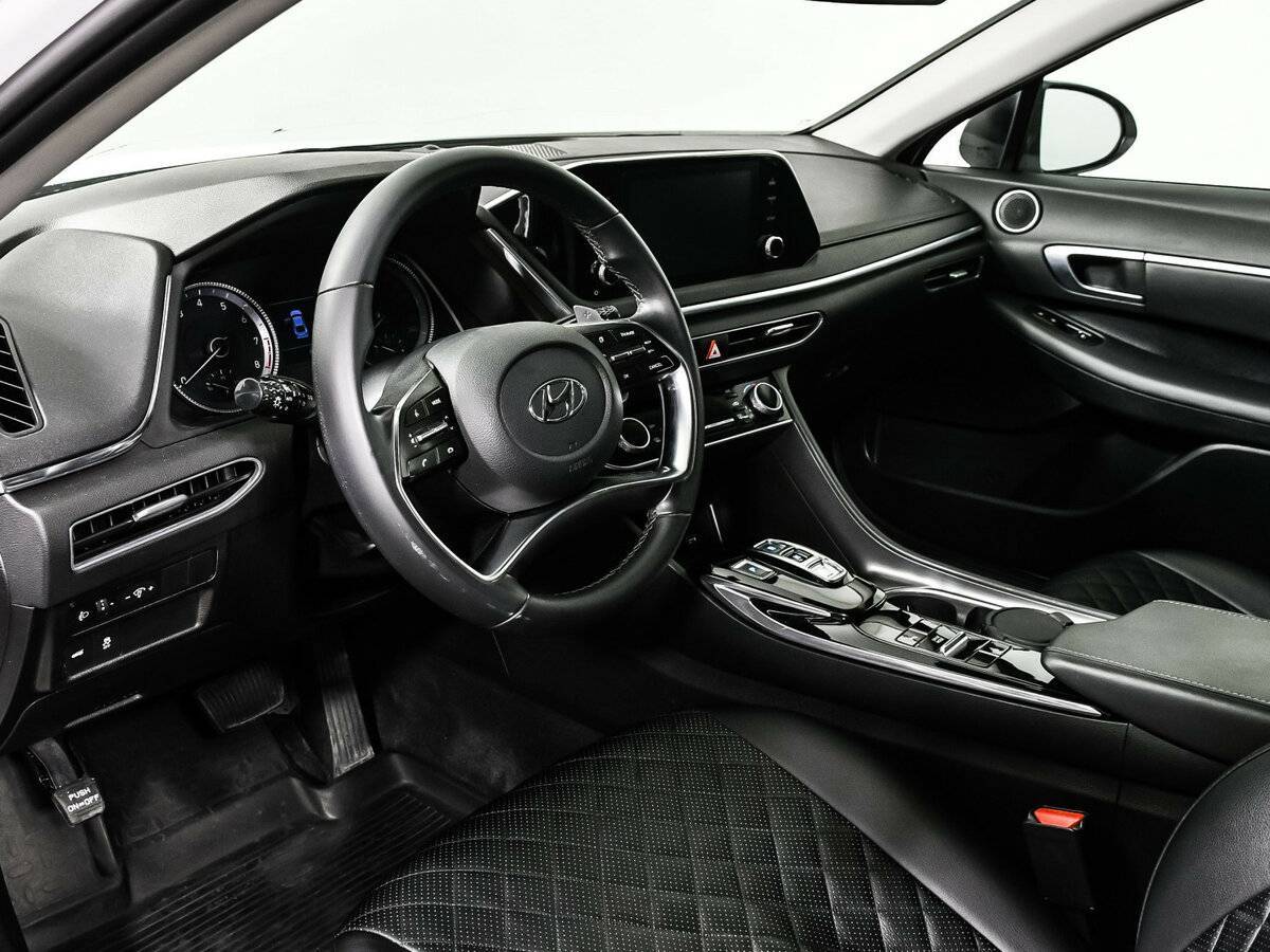 Купить Hyundai Sonata с пробегом. Фото: #11