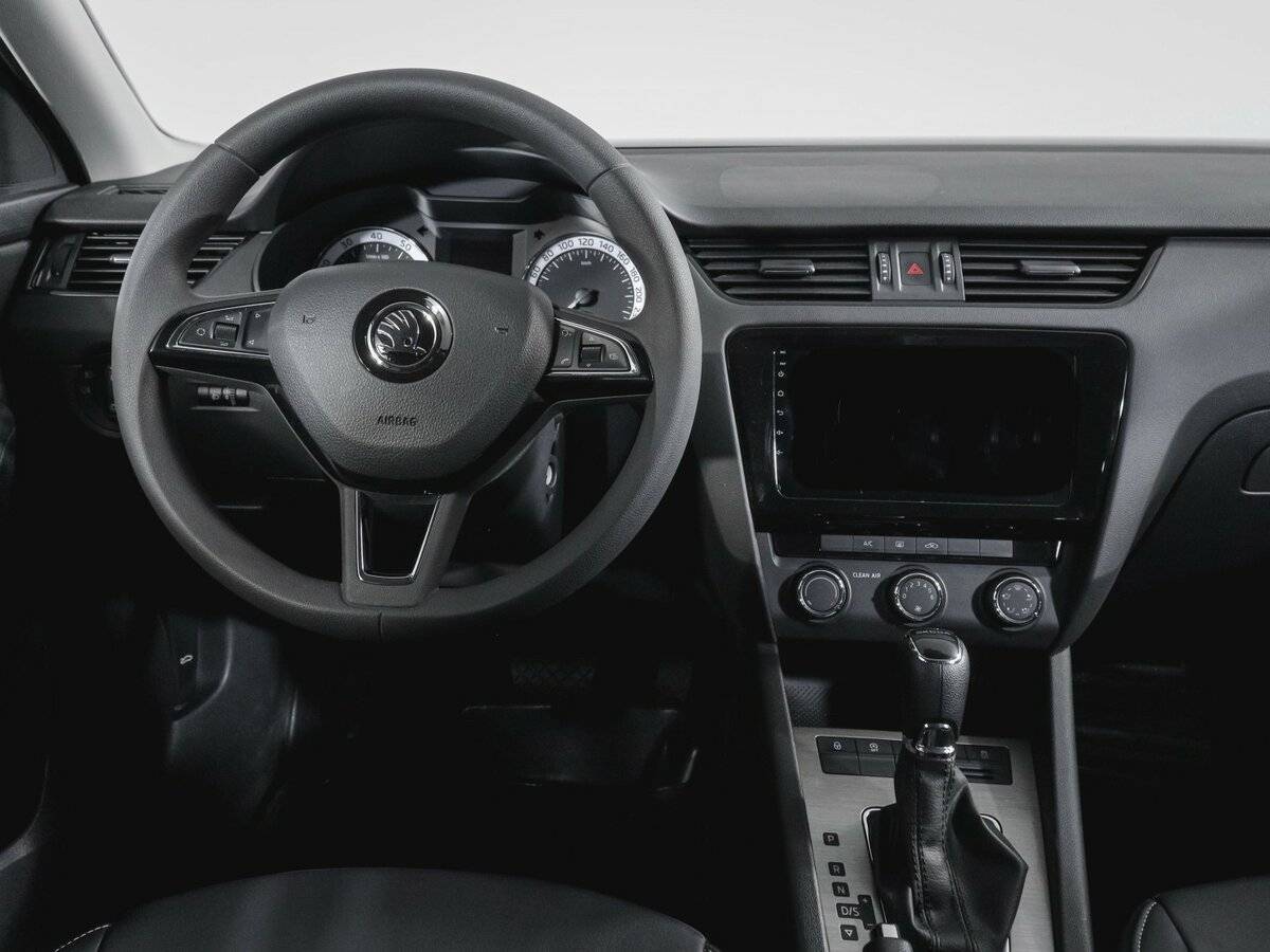 Купить Skoda Octavia с пробегом. Фото: #8