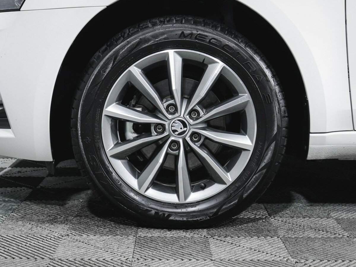 Купить Skoda Octavia с пробегом. Фото: #11