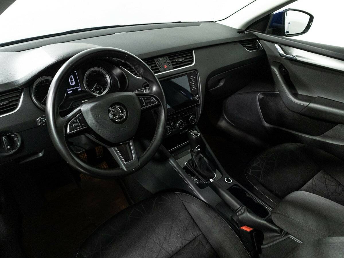 Купить Skoda Octavia с пробегом. Фото: #10