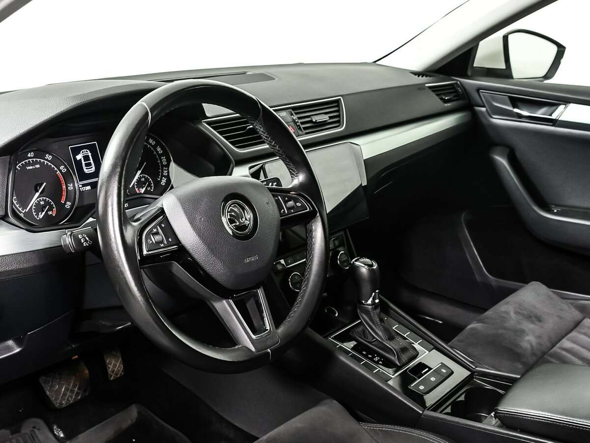 Купить Skoda Superb с пробегом. Фото: #12