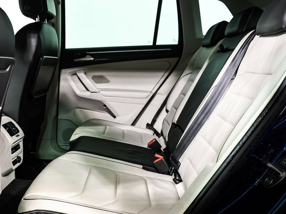 Купить Volkswagen Tiguan с пробегом. Фото: #11